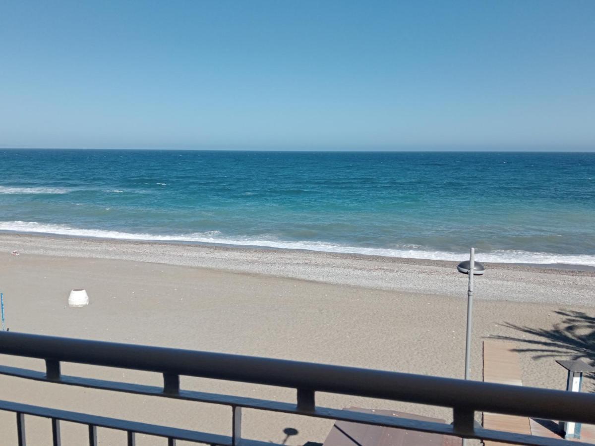 Primera Linea De Playa A 10 Min Estepona 산루이스데사비닐라스 외부 사진