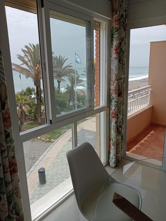 Primera Linea De Playa A 10 Min Estepona 산루이스데사비닐라스 외부 사진